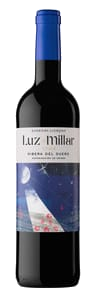 Luz Millar y viñedos